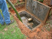 Limpeza de Resíduos de Fossas no Barro Branco